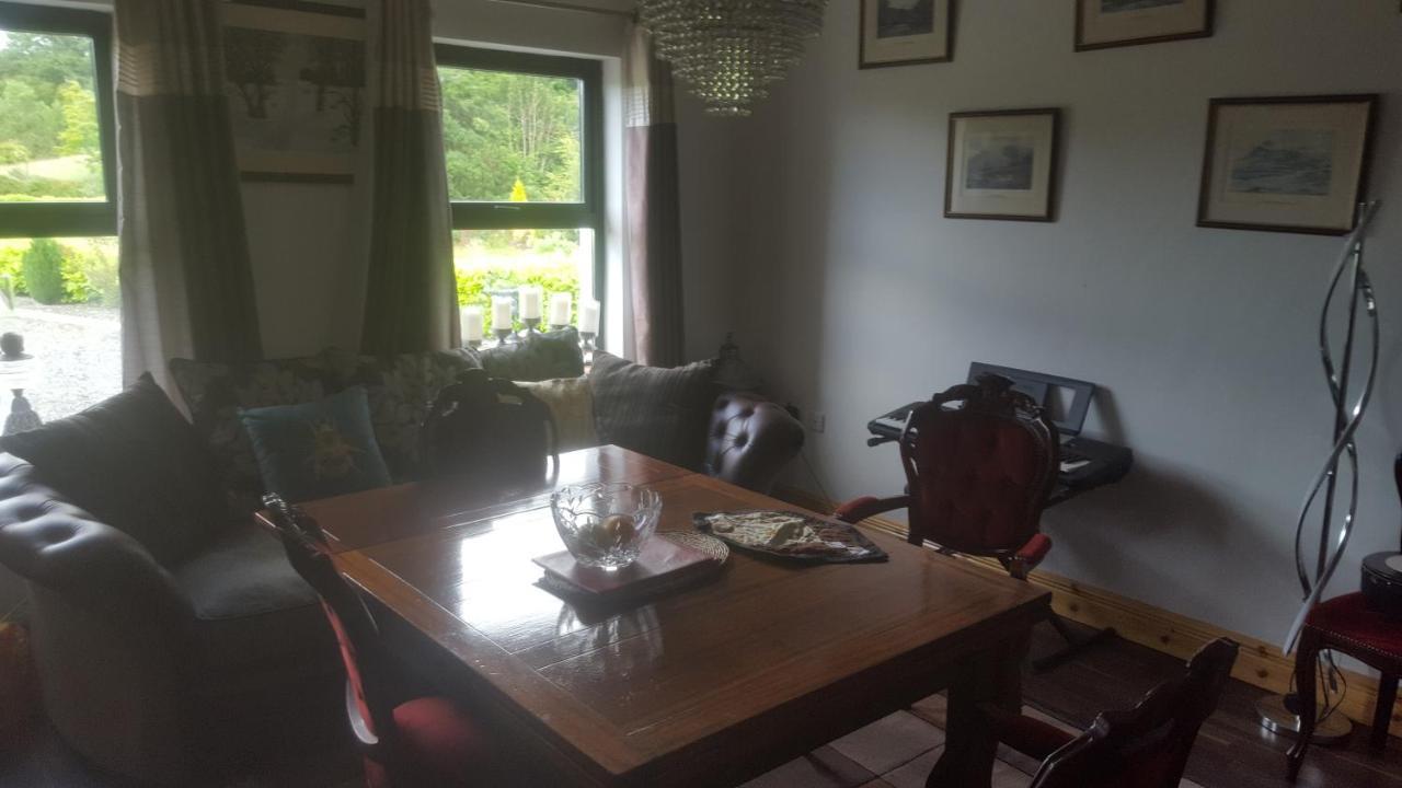 Pat'S Place Apartman Ballaghaderreen Kültér fotó